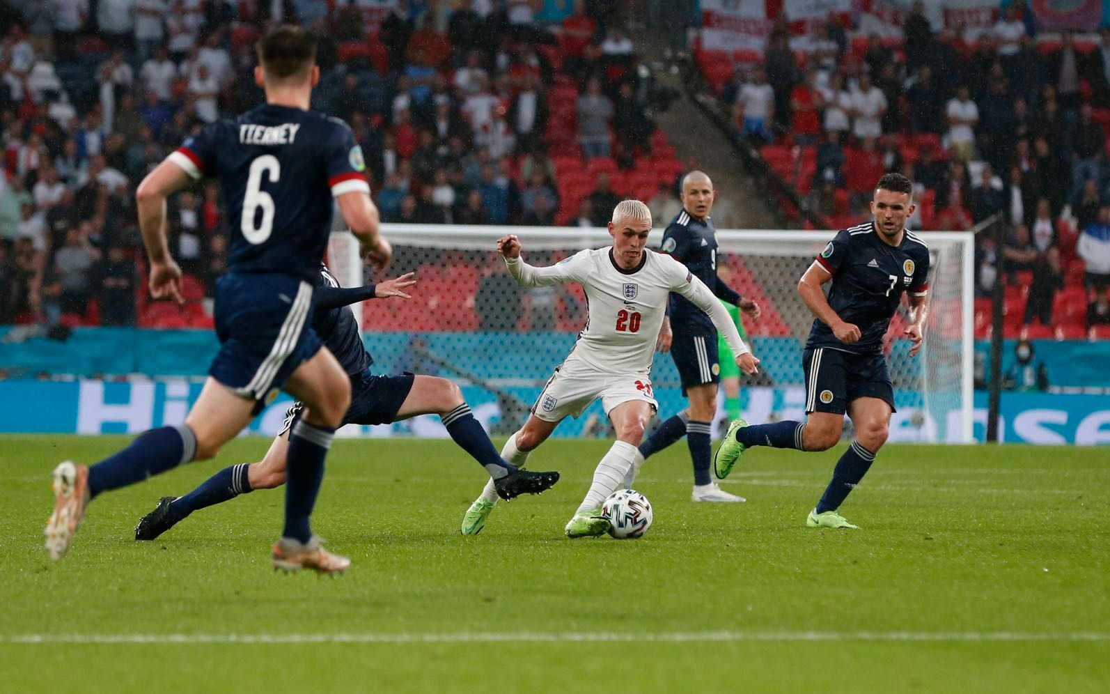 斯洛伐克主场落败波兰,备战小组末轮 斯洛伐克主场落败波兰,备战小组末轮