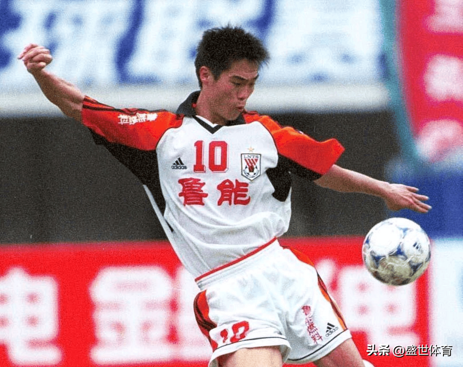 一场国际足球盛宴完美收官,球员表现备受关注 一场国际足球盛宴完美收官,球员表现备受关注