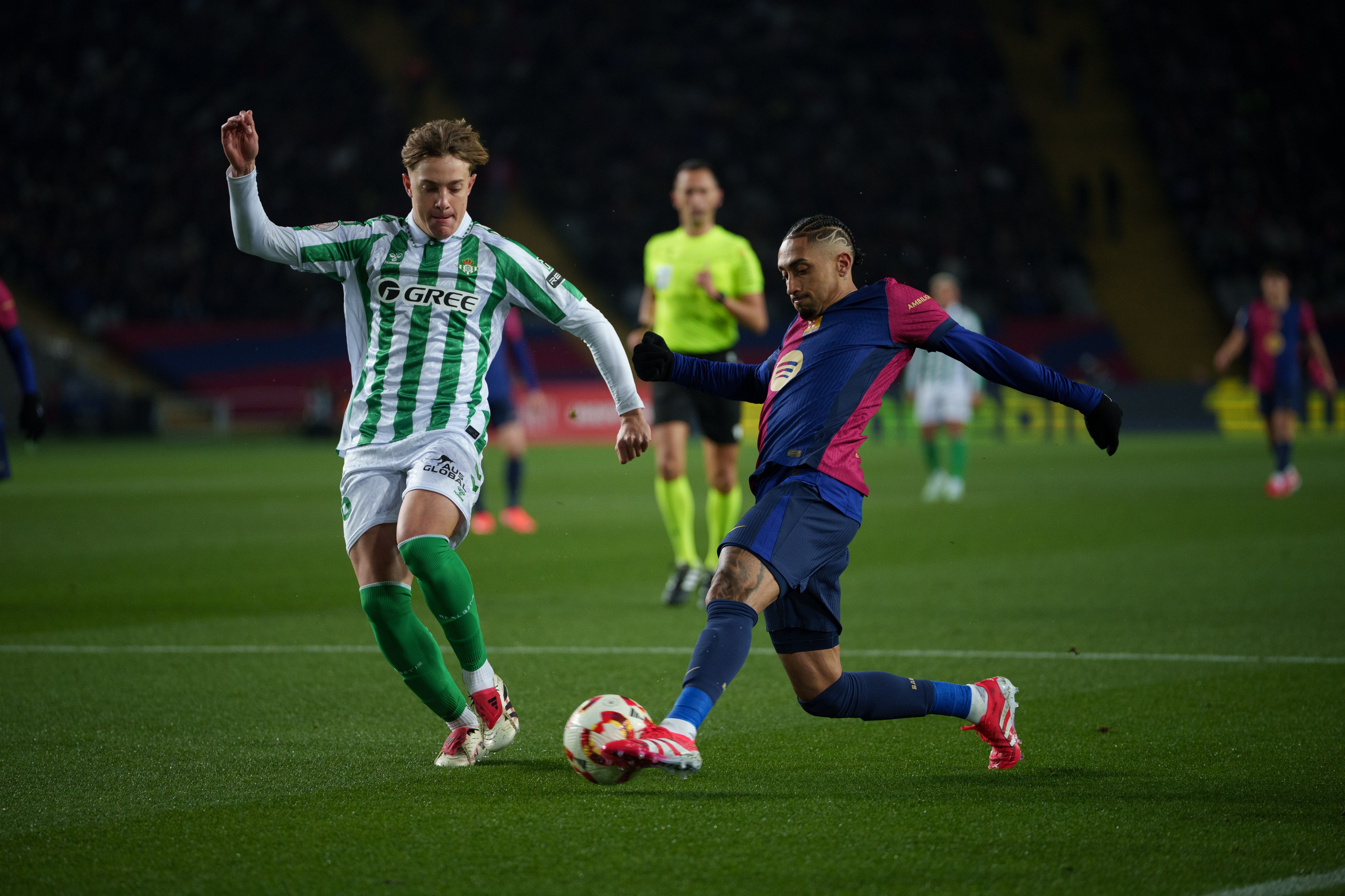 西班牙国家队实现惊险逆转,成功晋级 西班牙国家队实现惊险逆转,成功晋级