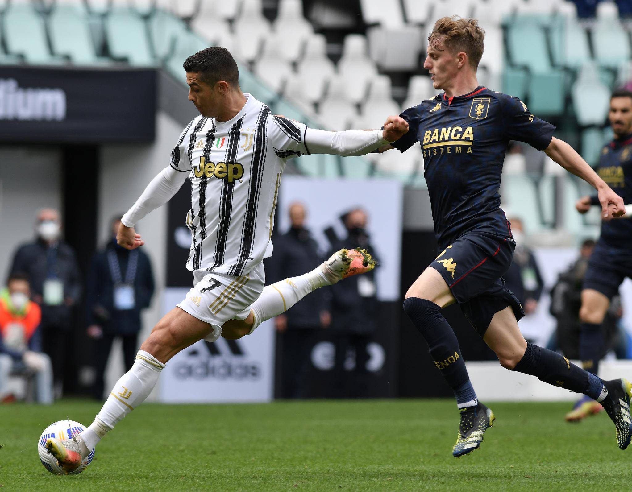 意甲球队为了荣誉而战,全力以赴! 意甲球队为了荣誉而战,全力以赴!