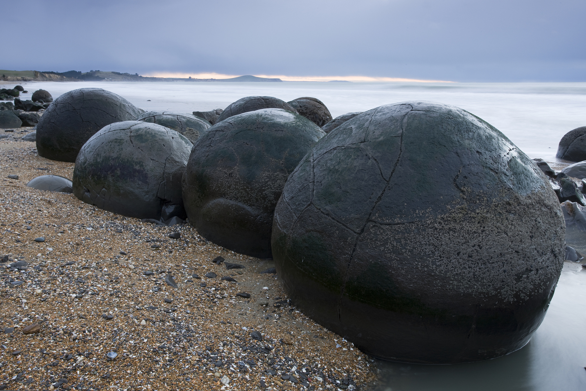 哥斯达黎加遭遇困境,实力暴露需加强训练 哥斯达黎加遭遇困境,实力暴露需加强训练
