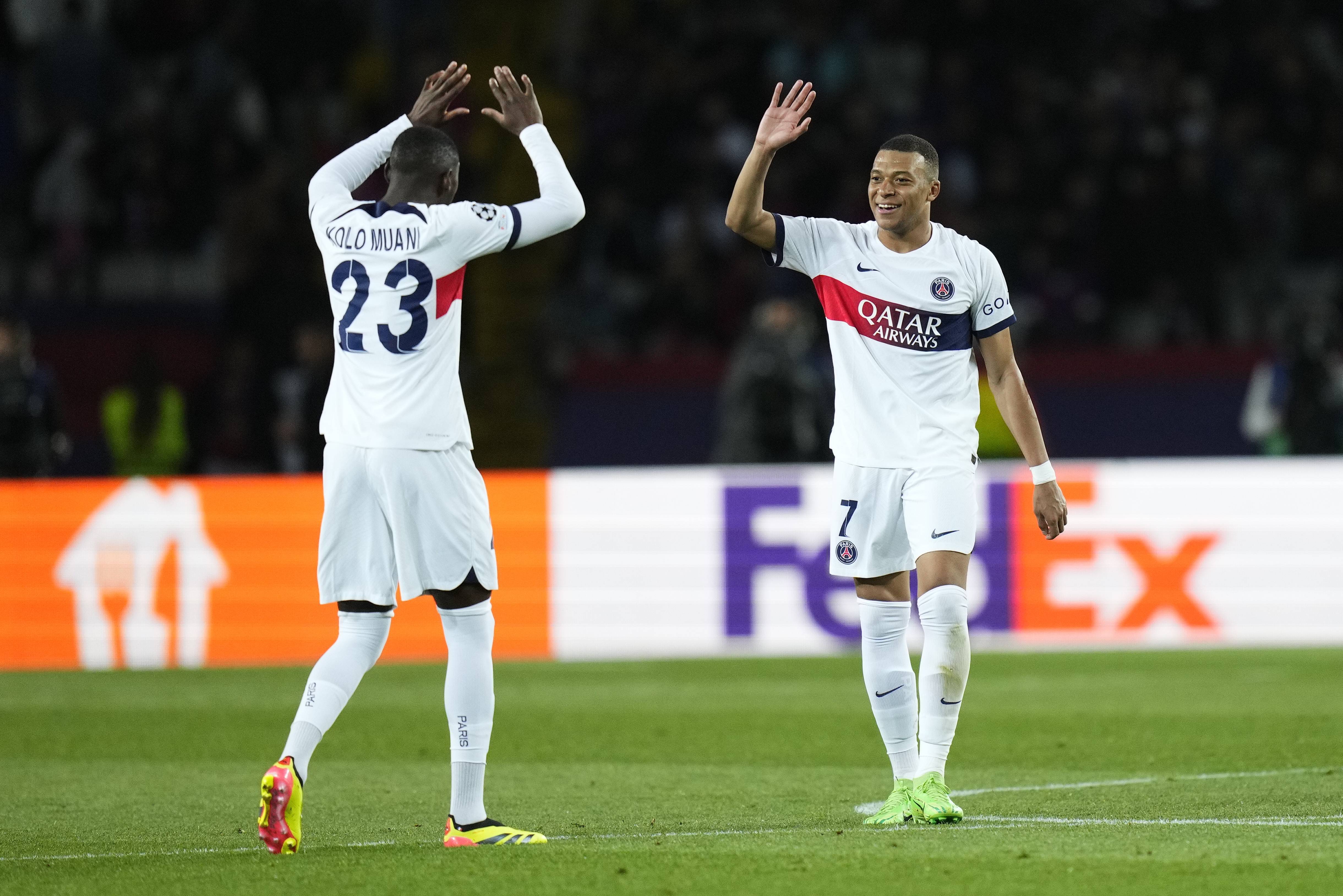 欧洲杯热门球队遭遇惨败,备受质疑 欧洲杯热门球队遭遇惨败,备受质疑