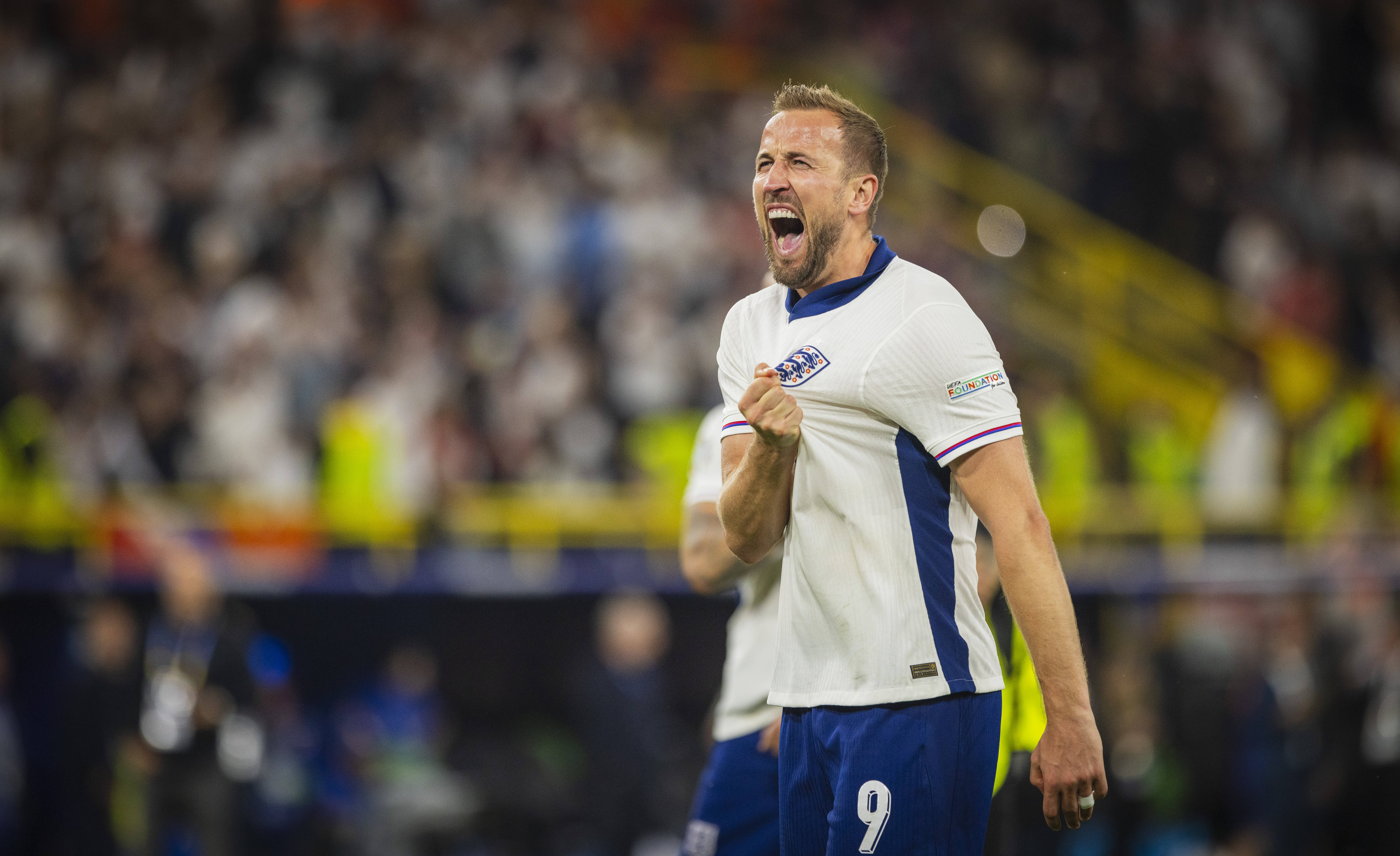 携手欧洲杯,球队备战士气高昂 携手欧洲杯,球队备战士气高昂