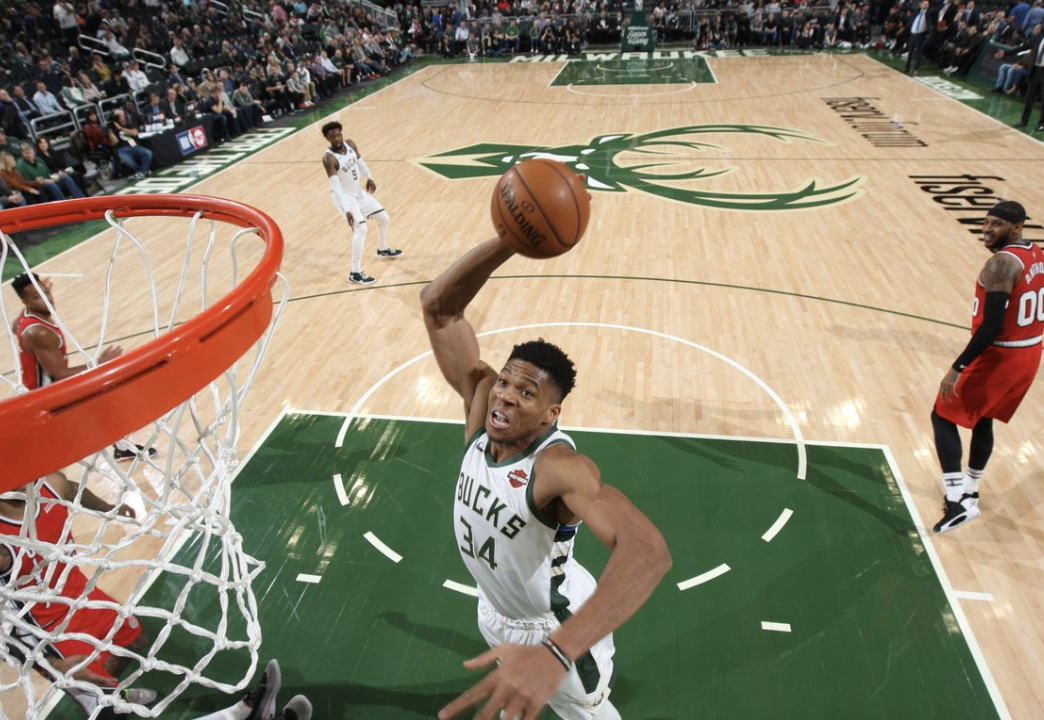 雄鹿队医透露球员伤势详情,参赛或无碍 雄鹿队医透露球员伤势详情,参赛或无碍