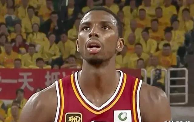 激情澎湃的比赛,赛场上火药味十足 激情澎湃的比赛,赛场上火药味十足