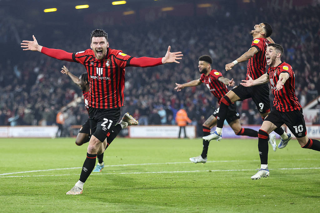 伯恩茅斯主场平局！遇险未能全取三分，战绩蹒跚