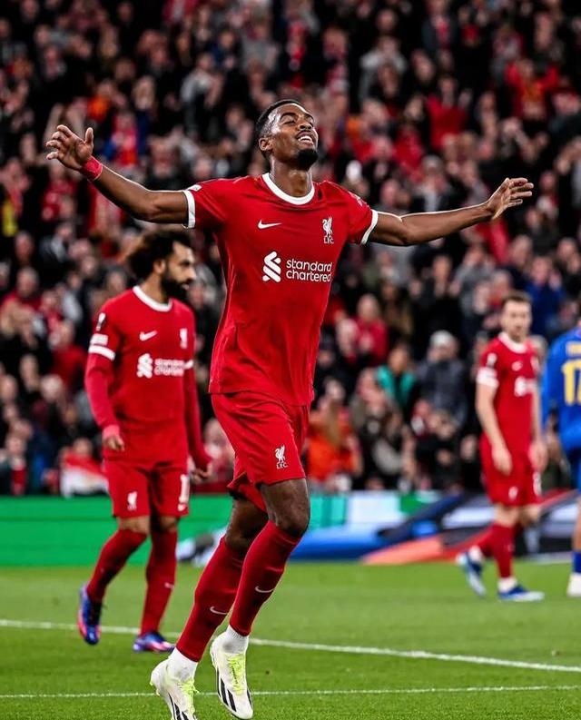 捷克新星破门，助利物浦逆转击败对手