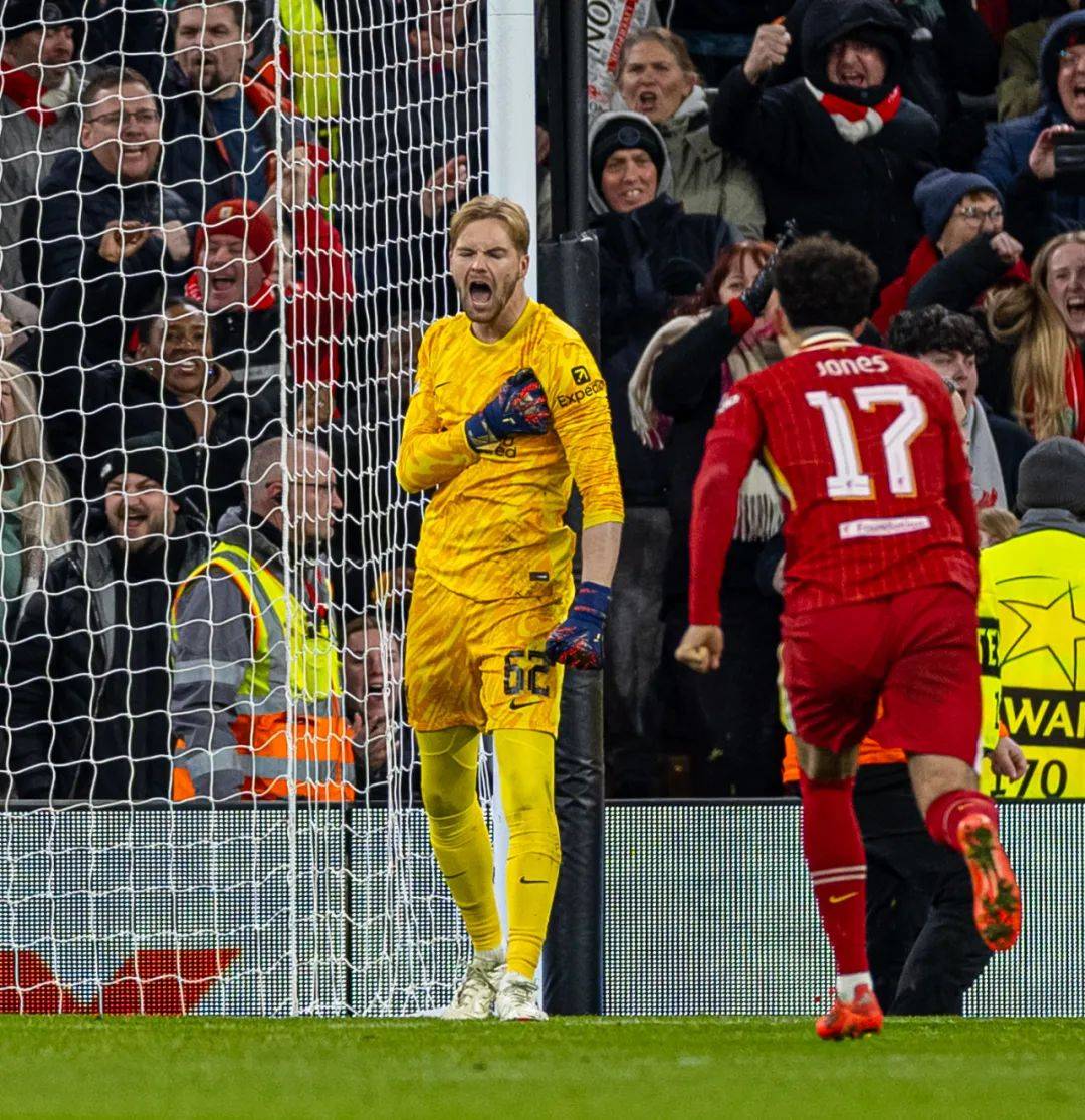 爱体育官方网站-利物浦球员面临伤病困扰，备战受挫