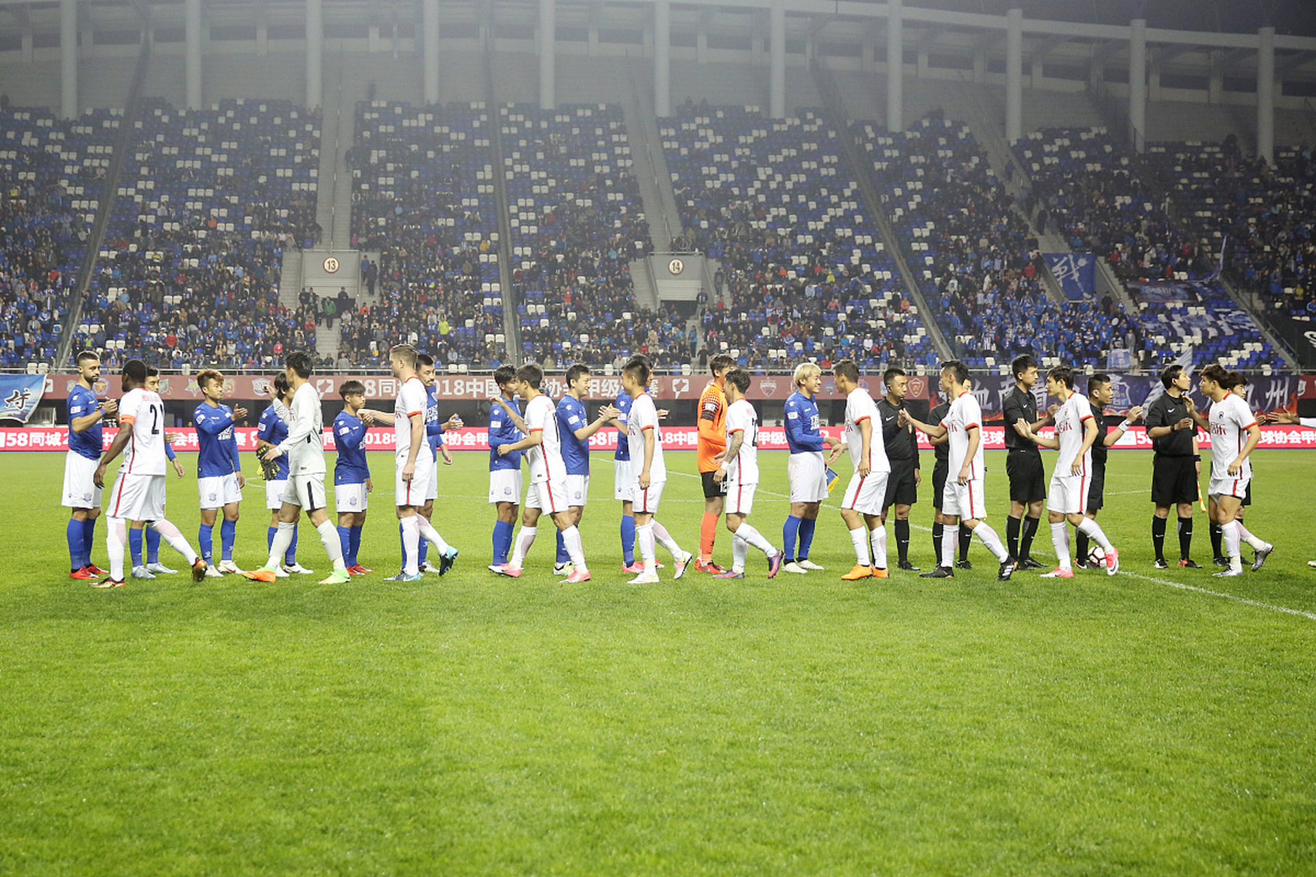 爱体育-曼城势如破竹，连战铭记多场胜利