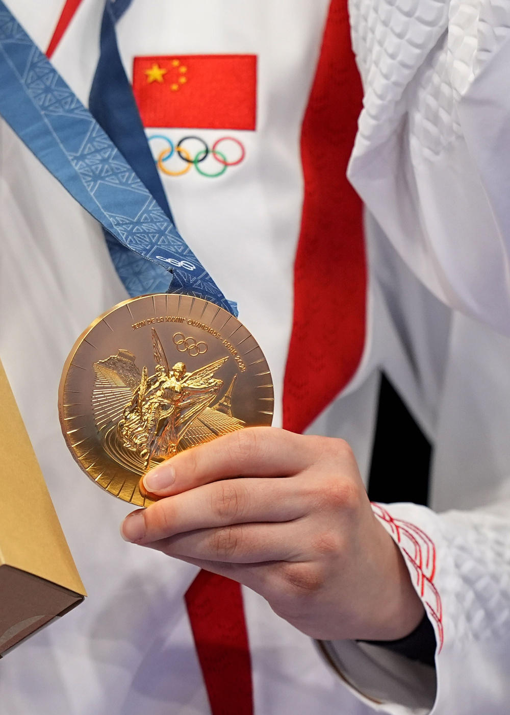 爱体育官方网站-瑞士选手喜中金牌,实现完美诠释