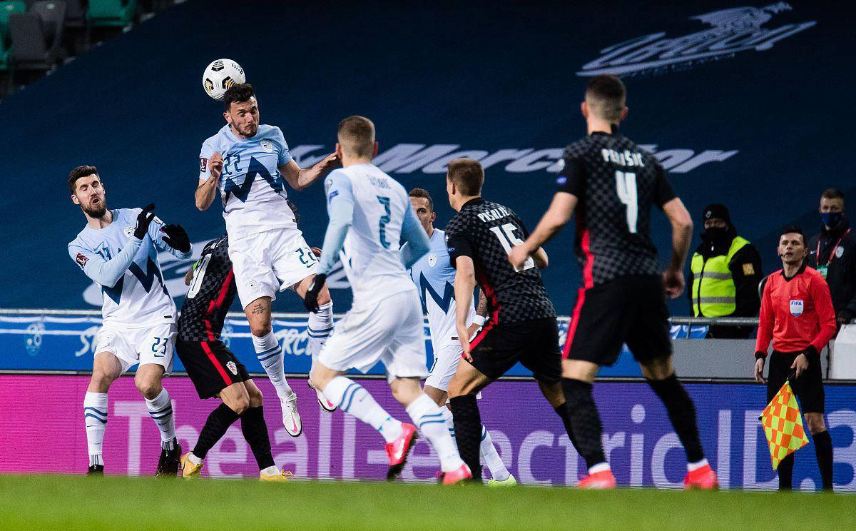 热那亚主场惨败，球队士气大受打击