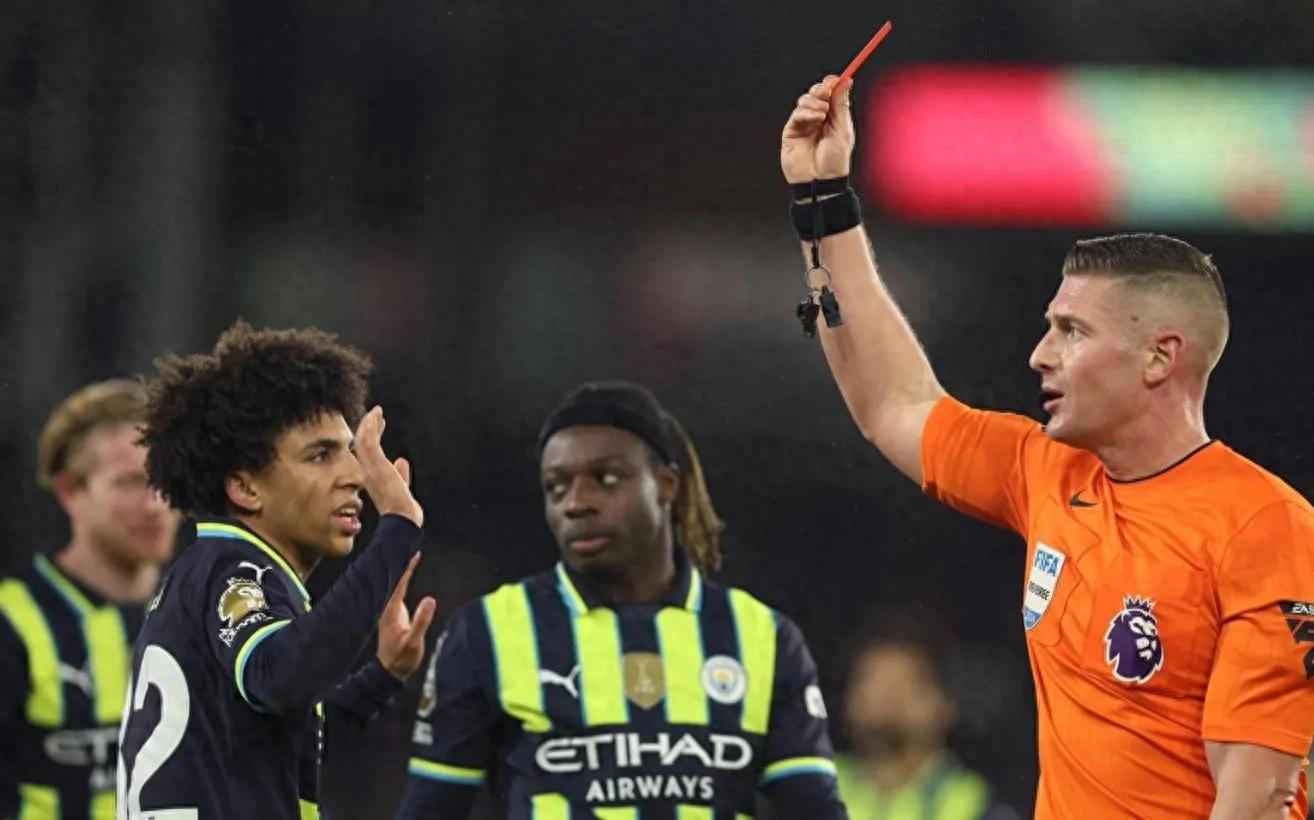 曼联遭遇冷门失利，积分落后