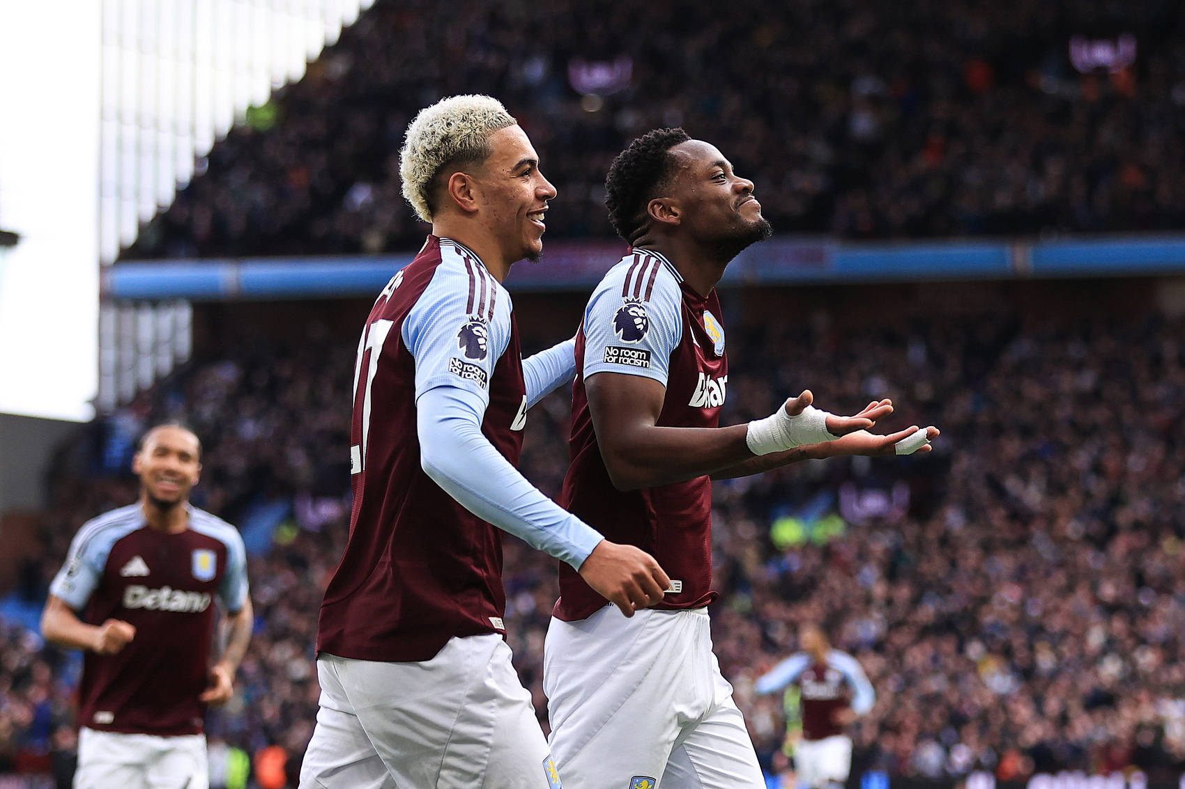 巴塞罗那将迎战曼城,胜负对弈鏖战 巴塞罗那将迎战曼城,胜负对弈鏖战