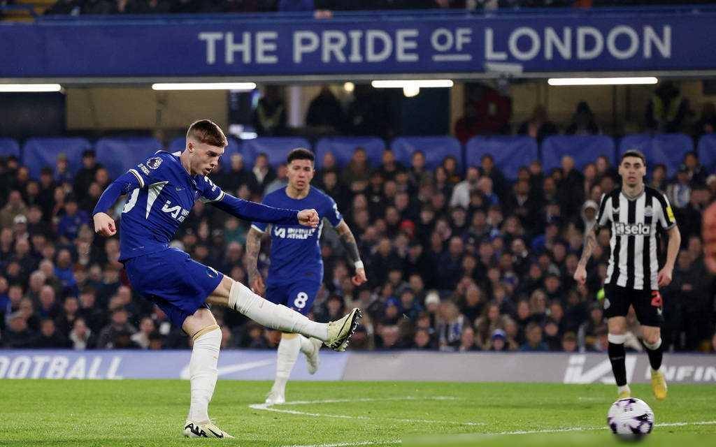 爱体育官方网站-富勒姆客场0-3不敌基尔代尔达姆，兰卡斯特德比斯助攻对手破门控制局势