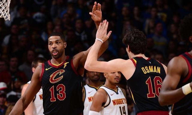 爱体育-魔术内线受制，对手铁桶一般