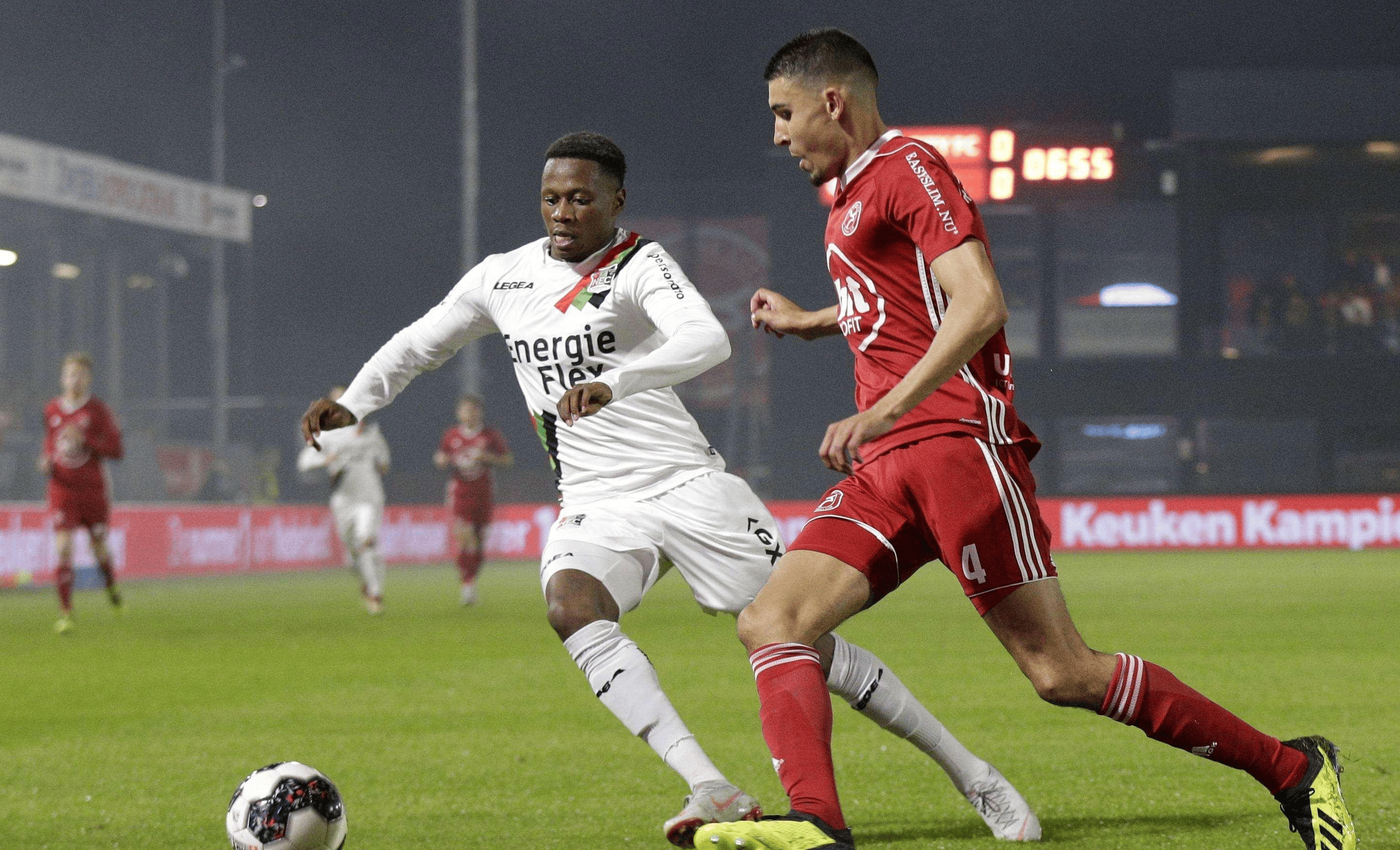 荷兰球员累计黄牌停赛，无缘欧冠杯比赛