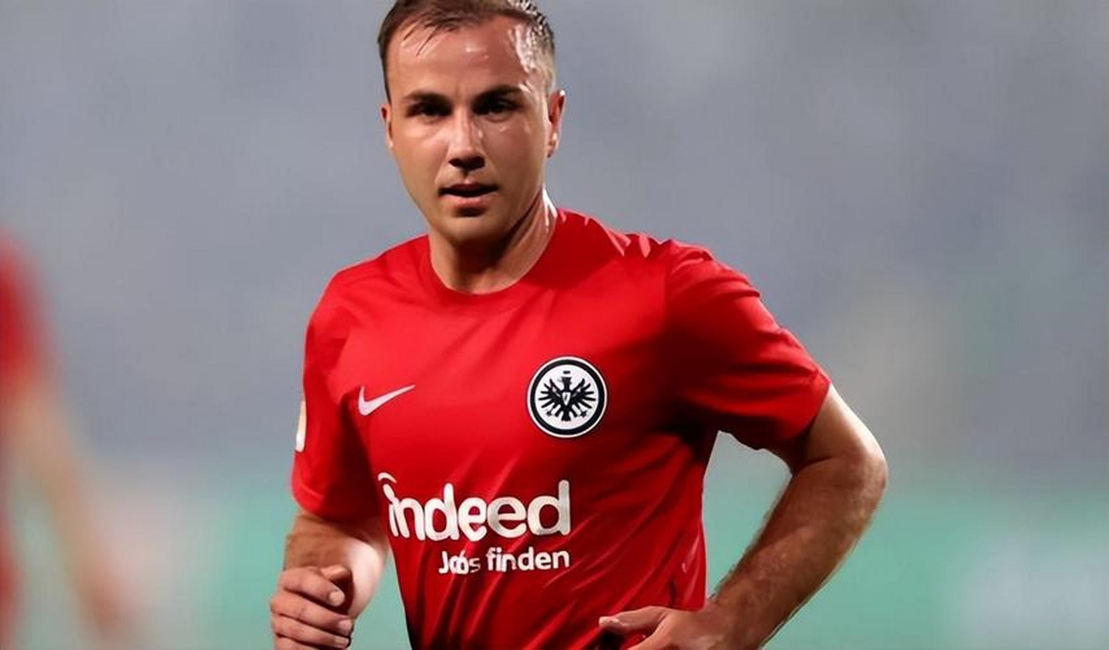 霍芬海姆门将手抛球救险，成为比赛关键人物