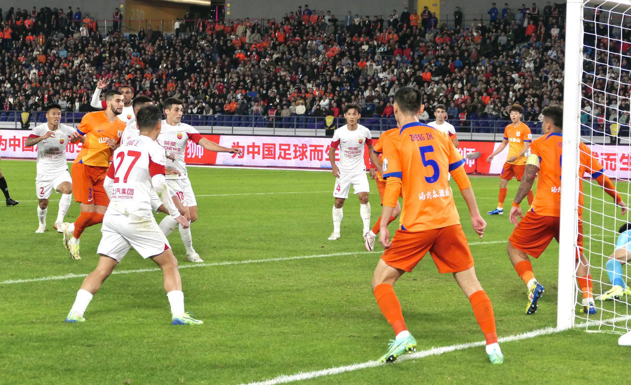 中国职业足球的一场巅峰对决即将上演