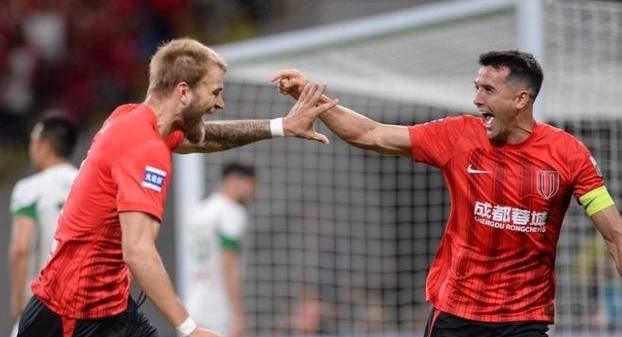 荷兰球队展现出色表现，轻松取胜