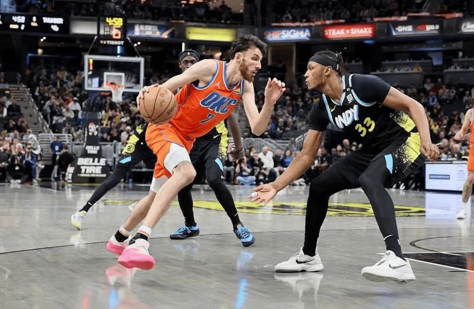 雄鹿队的团队配合达到了新高度