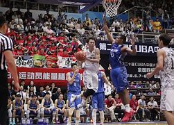 爱体育-巴拿马篮球锦标赛四分卫决战,天才球员表现卓越