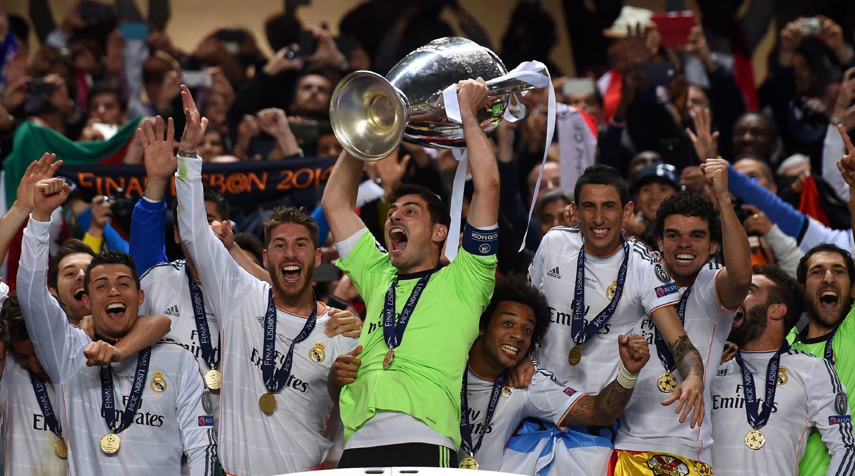 爱体育官网-皇马大胜敌手，率先晋级欧冠半决赛