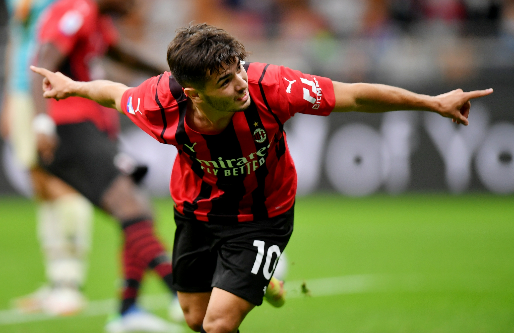 爱体育-哥伦比亚队晋级欧预赛决赛，竟名匆