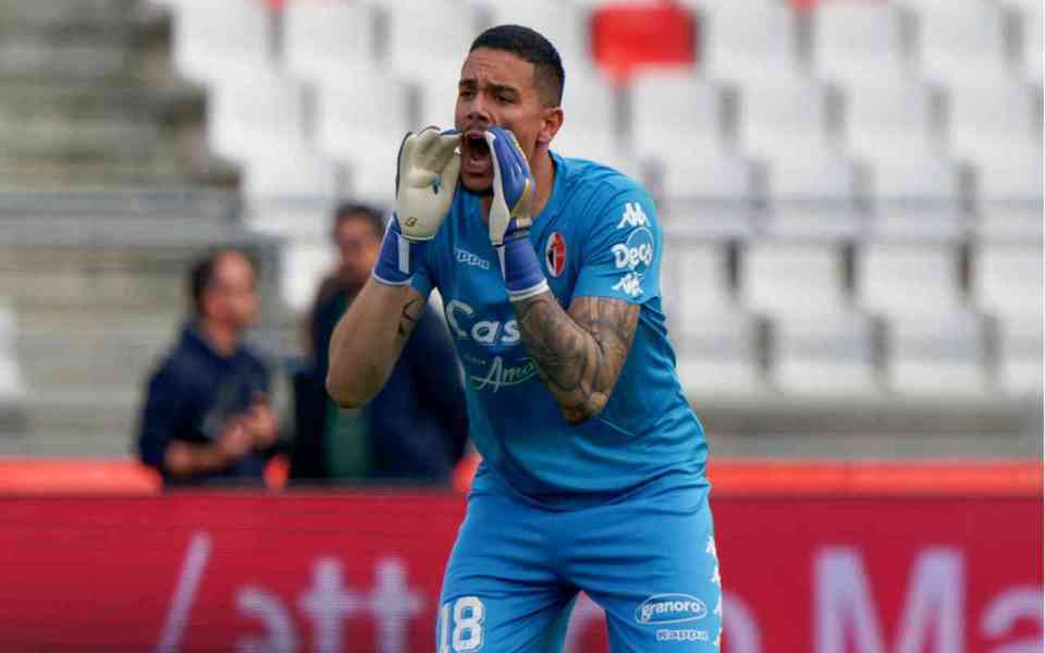 爱体育-新帅上任首败，那不勒斯遭遇三连败