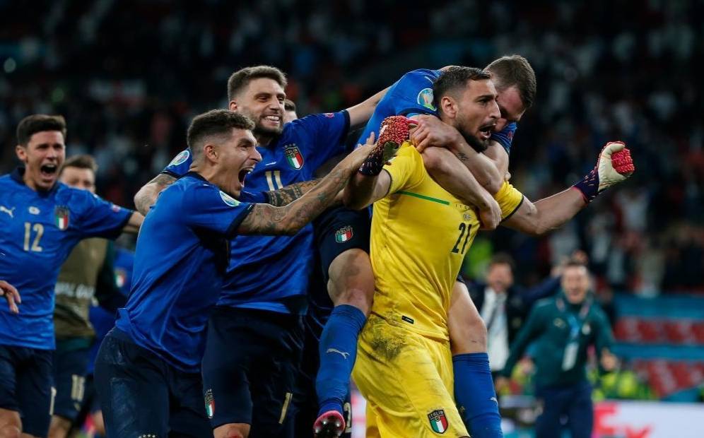 比利时大胜荷兰，展现统治力！