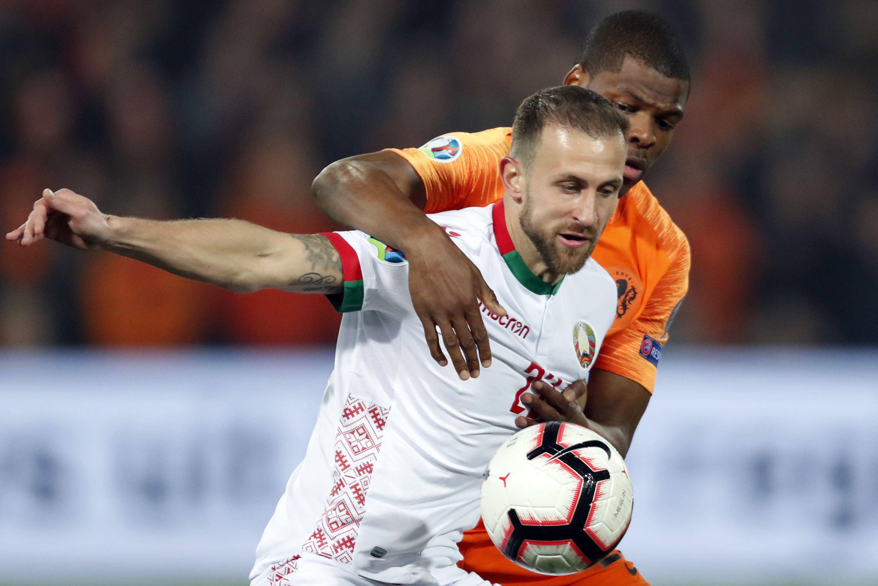 欧预赛比赛热度持续升温,球迷热情高涨 欧预赛比赛热度持续升温,球迷热情高涨