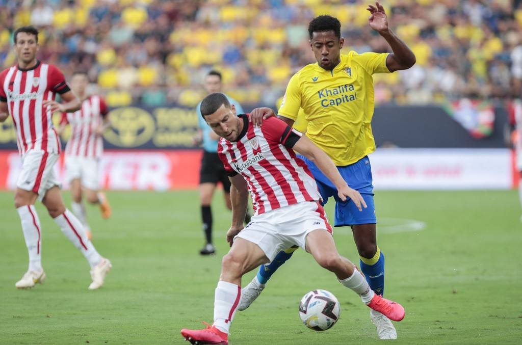 爱体育官方网站-那不勒斯主教练:需要改进球队战术，提高比赛稳定性