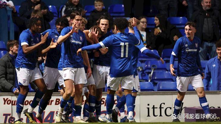 爱体育官方网站-哈德斯菲尔德主场告捷，喜获完胜