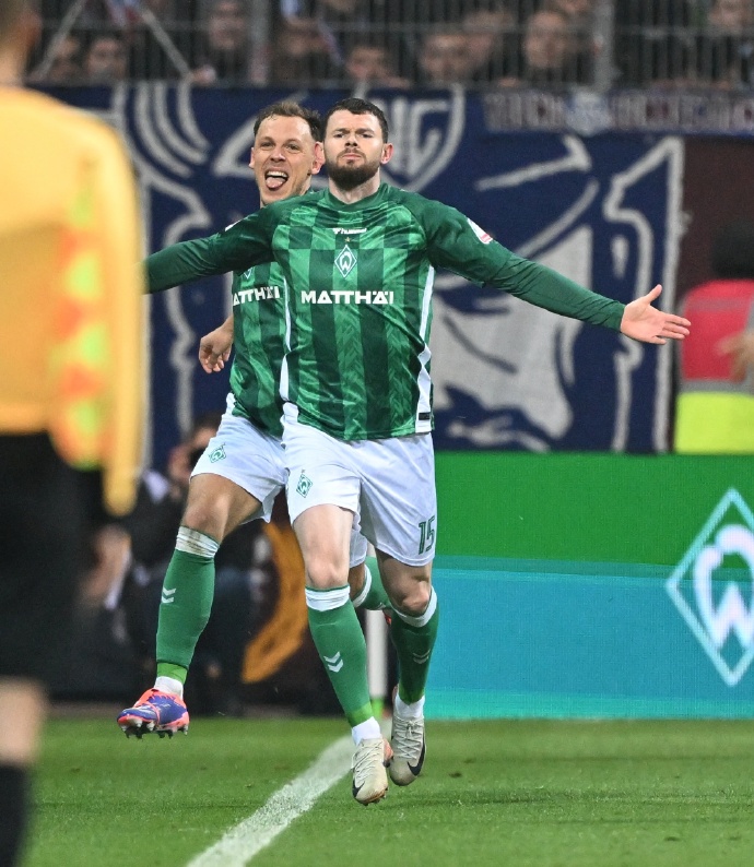 爱体育官网-云达不莱梅反败为胜，客场击败劲旅，连续取胜