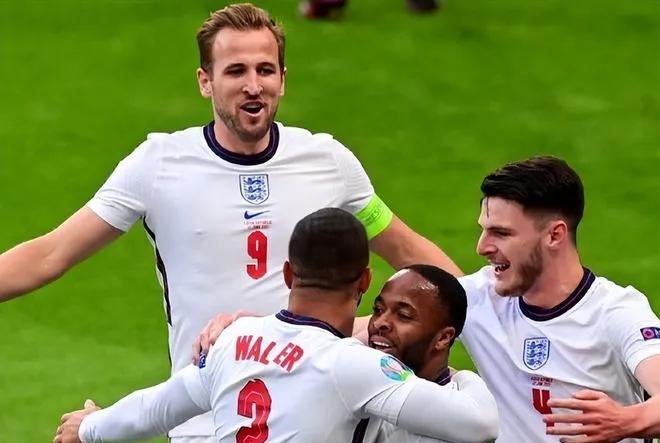 爱体育-精彩！欧预赛比赛中球员创造了无数惊喜瞬间