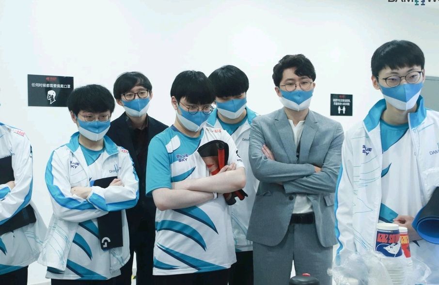 胜负之间,球队教练布局关键 胜负之间,球队教练布局关键