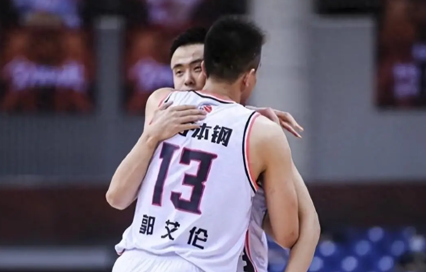 纽伦堡绝杀获得胜利让球迷雀跃