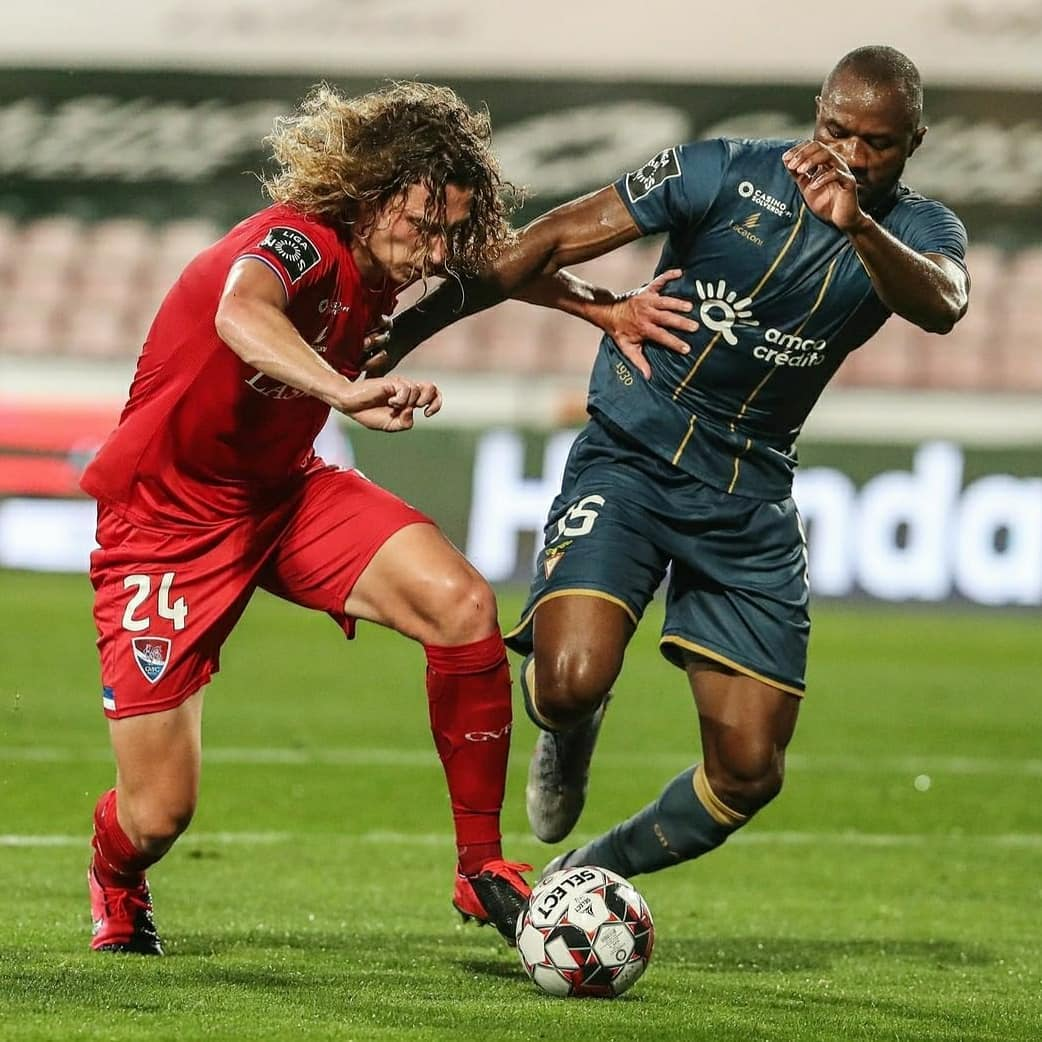 埃瓦尔主场击败弗拉门戈，保持主场不败