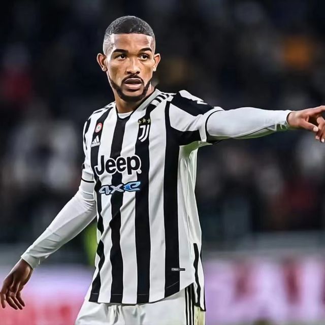 都灵官方宣布引援消息,引发热议 都灵官方宣布引援消息,引发热议