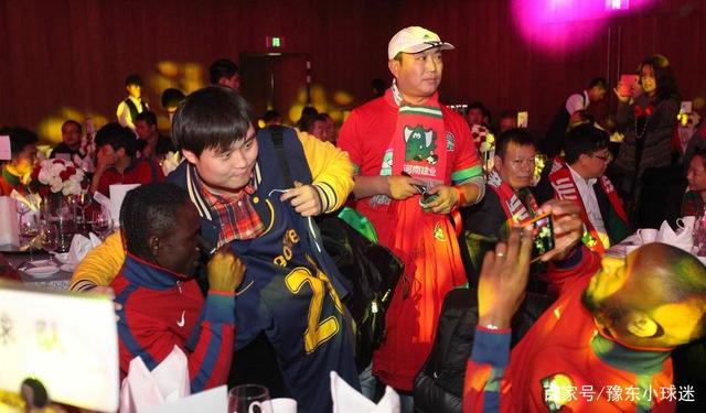 河南建业中场大将复出，球队士气大振