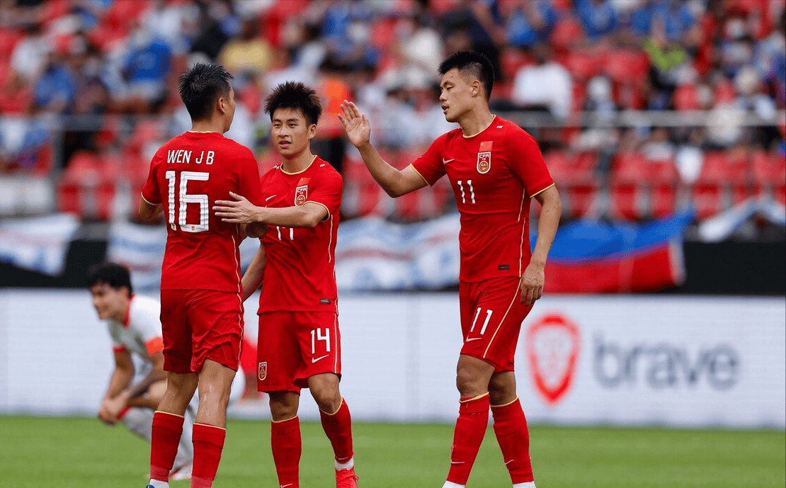 爱体育-精彩对决！亚洲杯足球赛上演中国VS韩国