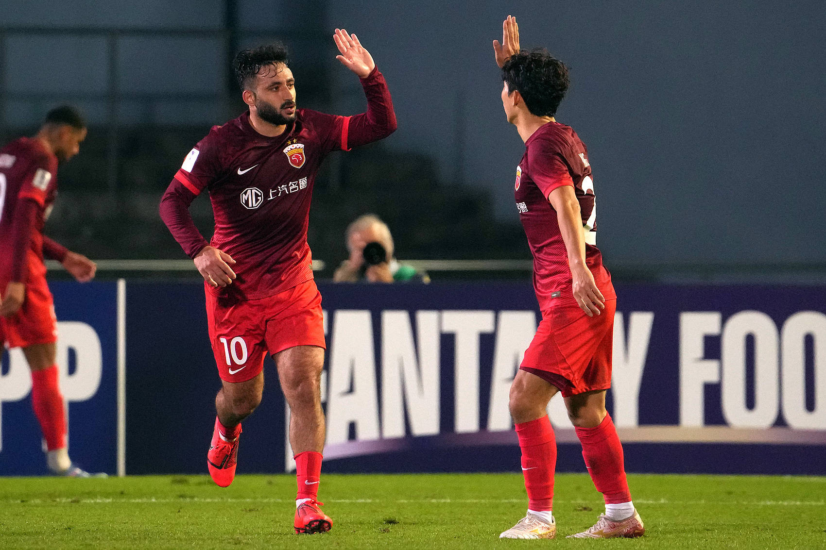 爱体育官方网站-哈尔滨毅腾凭借客场作战击溃对手，豪取胜利