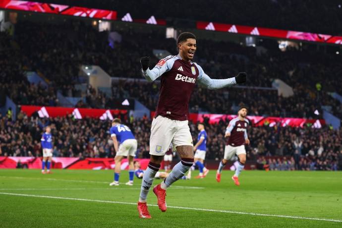 阿斯顿维拉主场平局，继续保持稳定