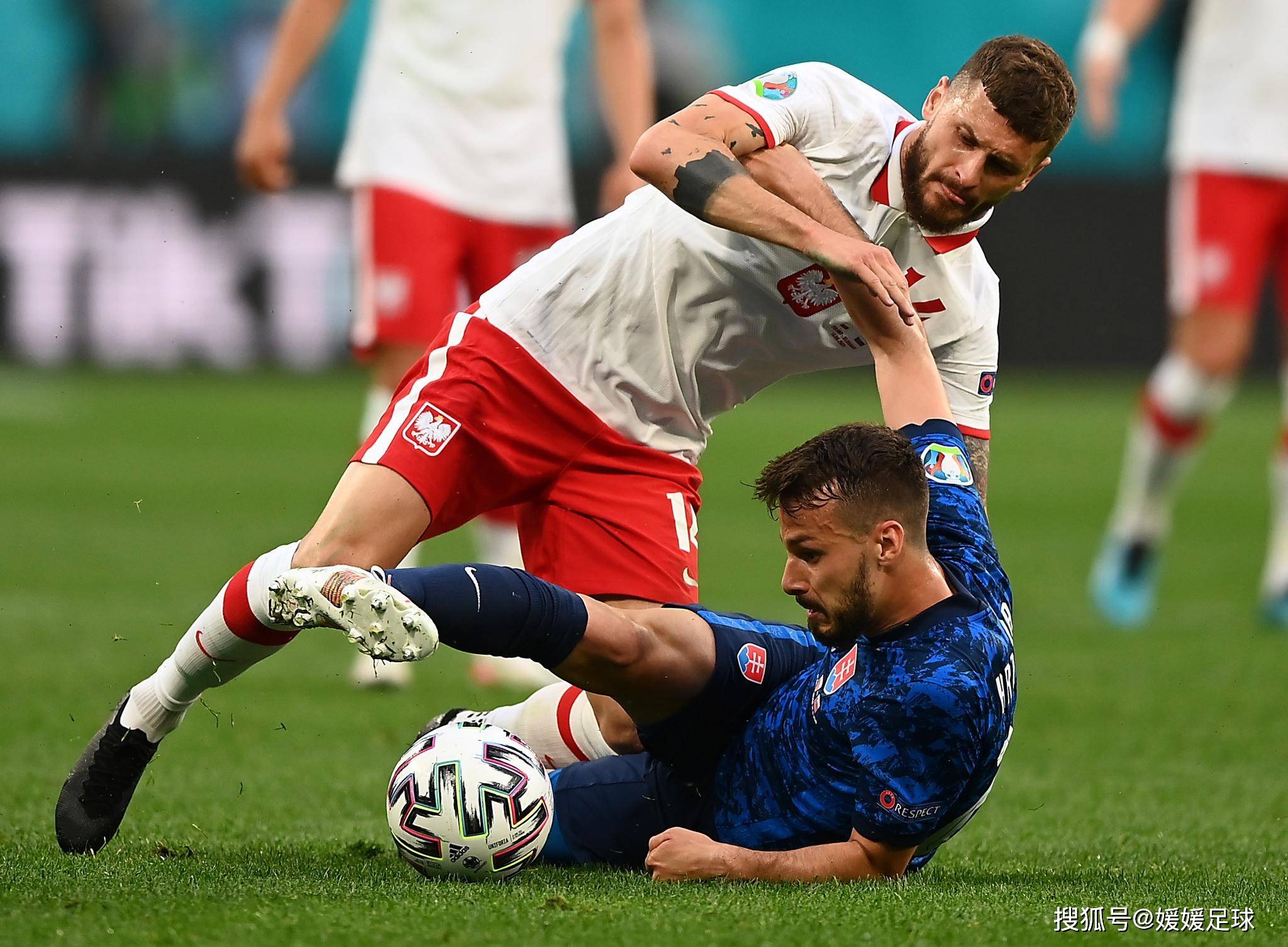 欧预赛大比分获胜,国家队夺得关键胜利 欧预赛大比分获胜,国家队夺得关键胜利