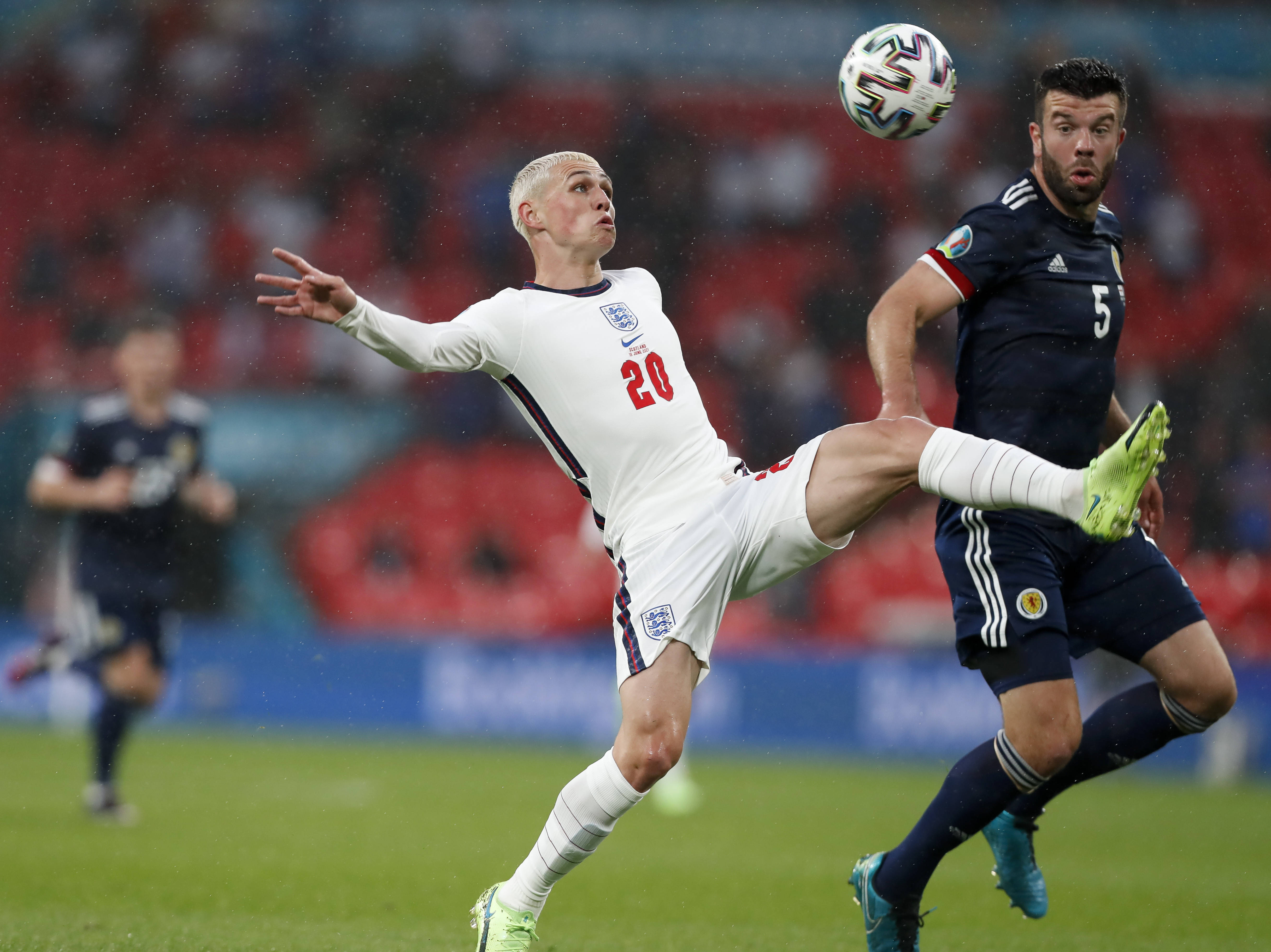 爱体育官网-匈牙利前锋表现出色，受到欧洲豪门关注