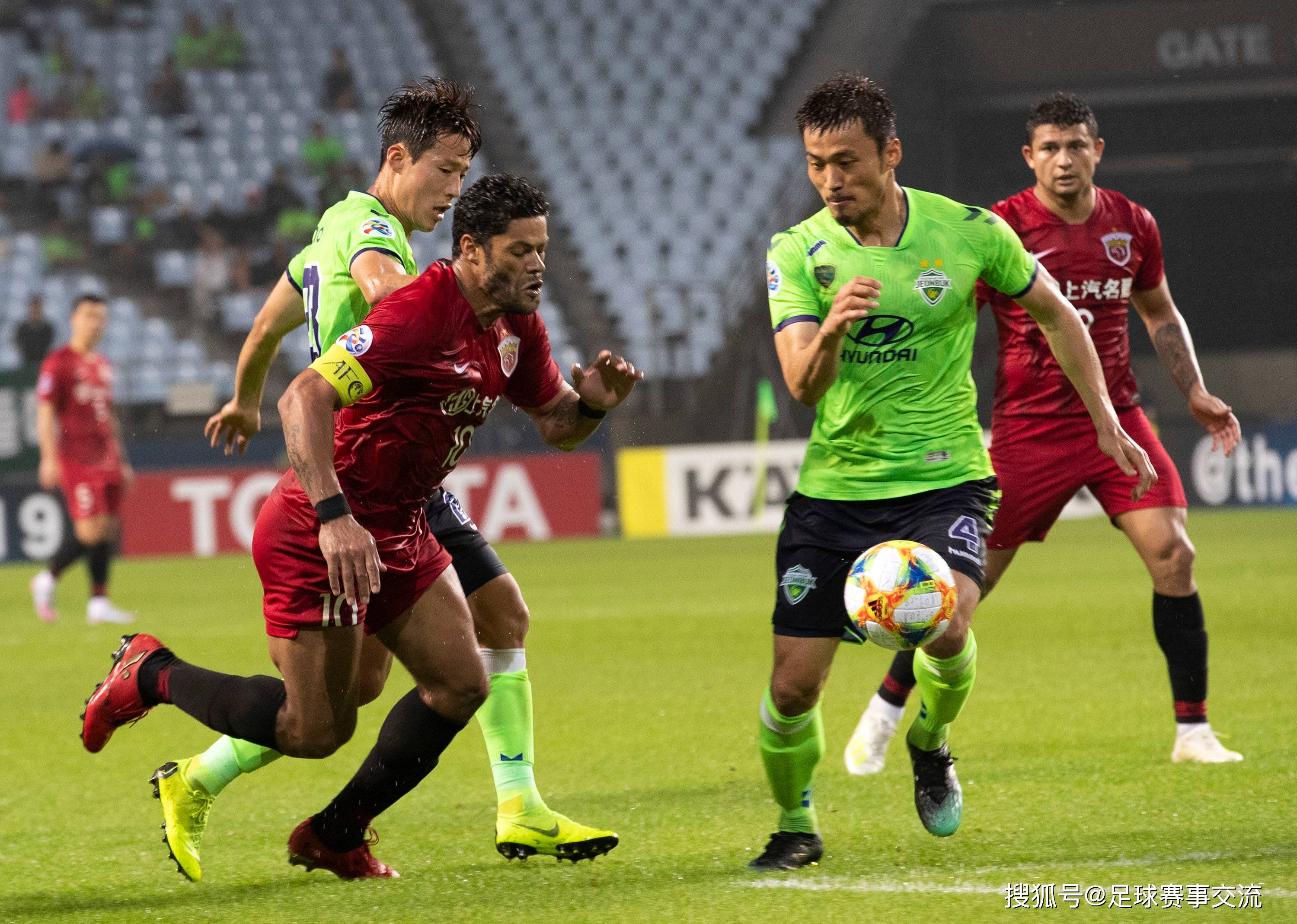 足球赛场再掀全国狂热风暴