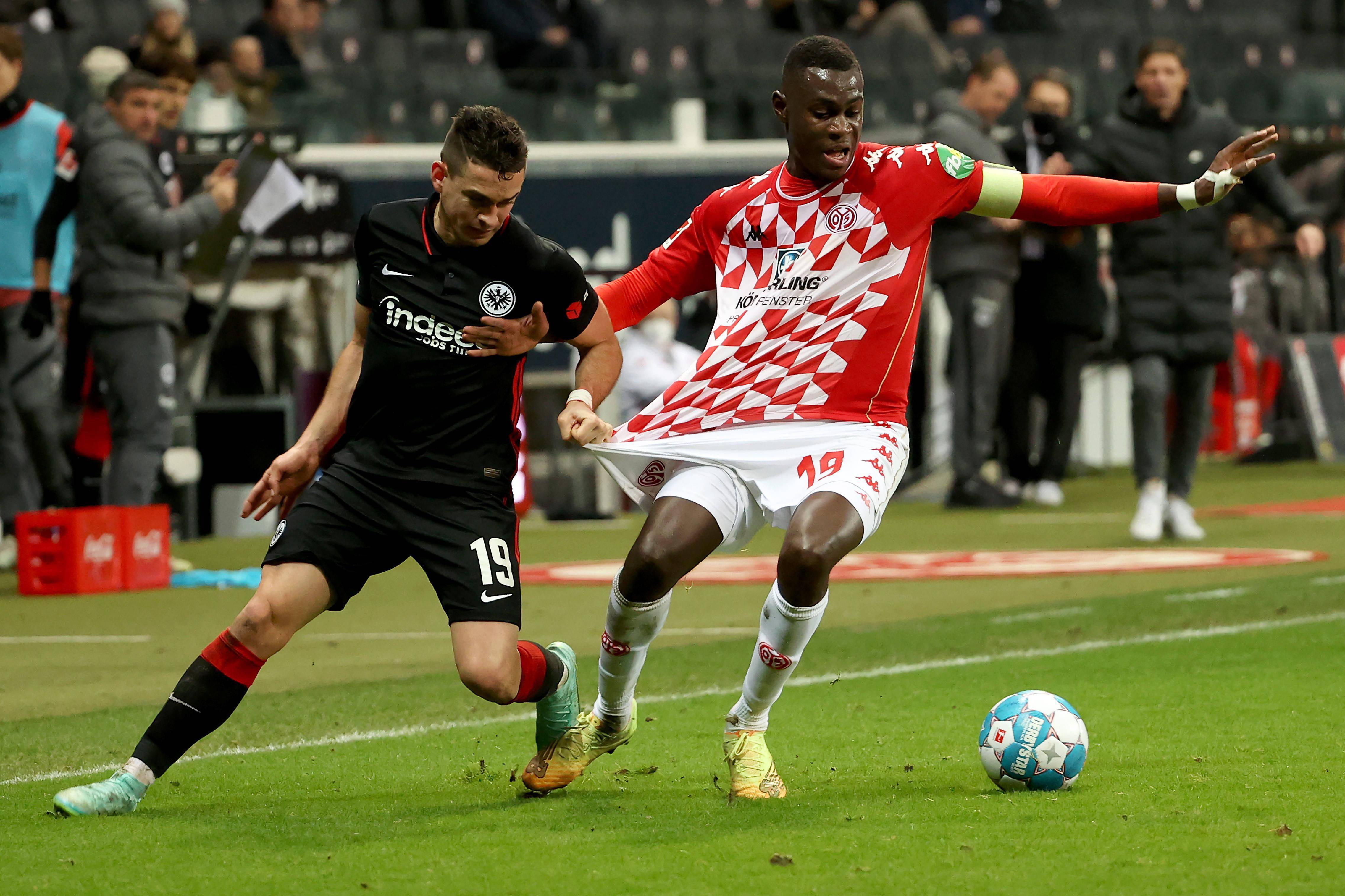 爱体育官网-法兰克福客场不俗表现，逆转战胜强敌