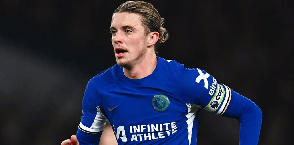 伯恩利惊险告捷，险些被对手逼平