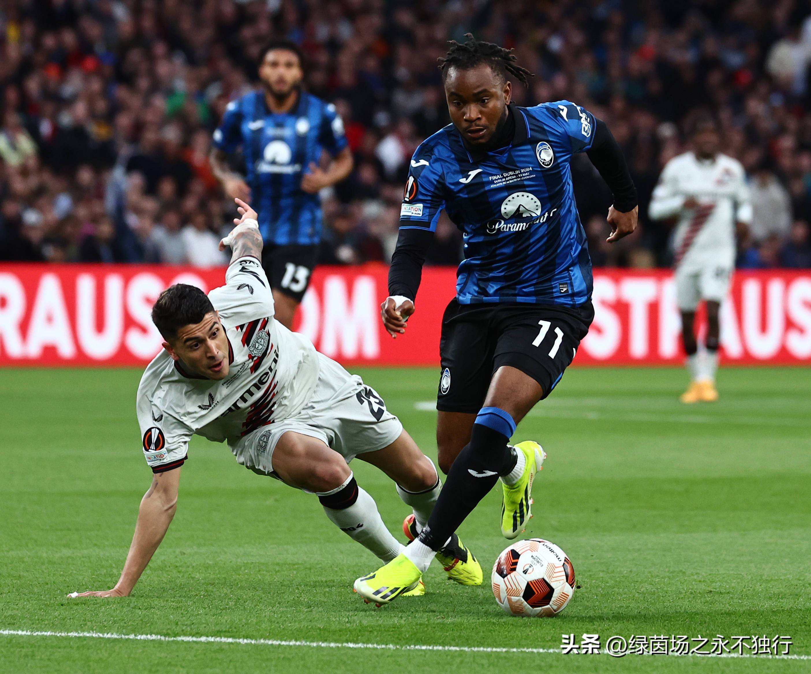 亚特兰大门将状态出色，扑出多个关键球保住球队不败