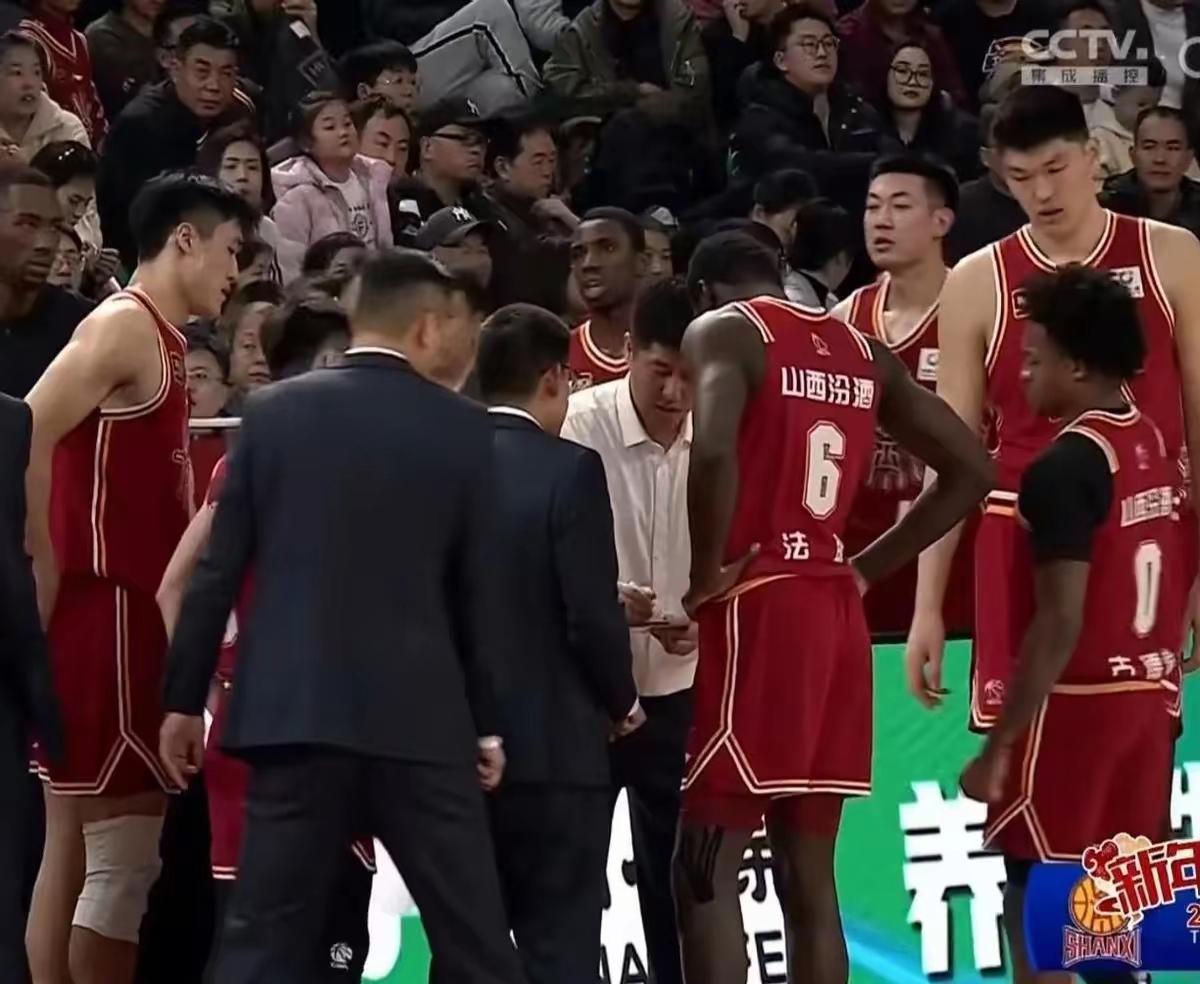 重庆队再遭败局，被山西男篮击垮