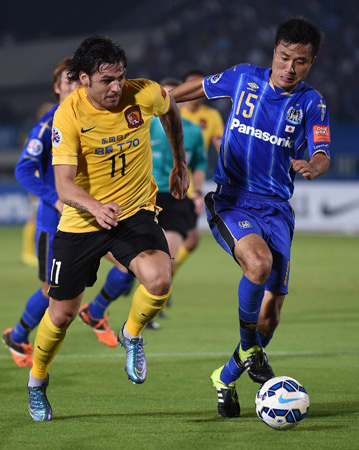 爱体育-广州队以惊艳表现赢得最新比赛冠军